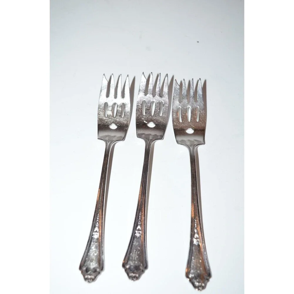 Gorham SHELBURNE Silverplate GM‎ Co Salad Dessert Forks Monogram E 3pc